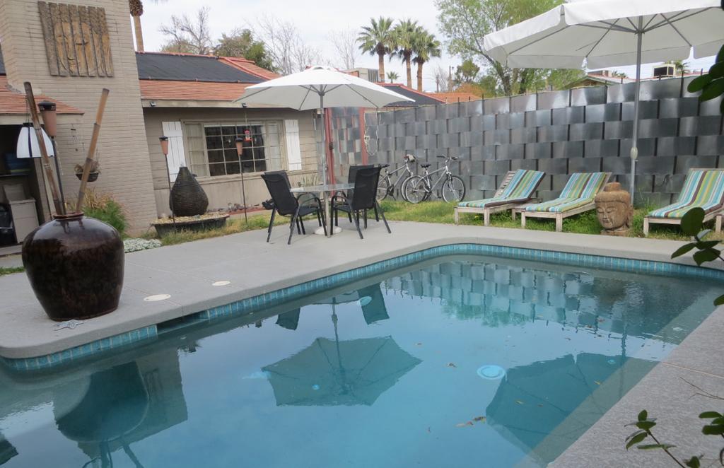 Zenyard Guest House Phoenix Exterior photo