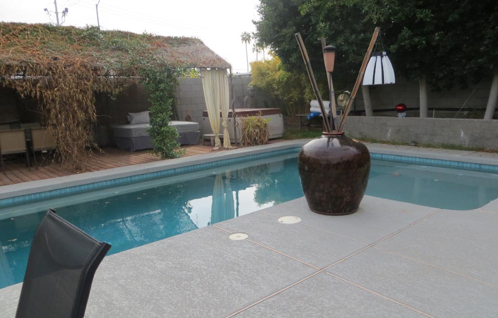 Zenyard Guest House Phoenix Exterior photo